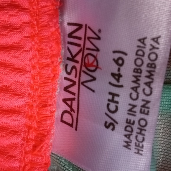 Danskin now pink shorts - Picture 5 of 5